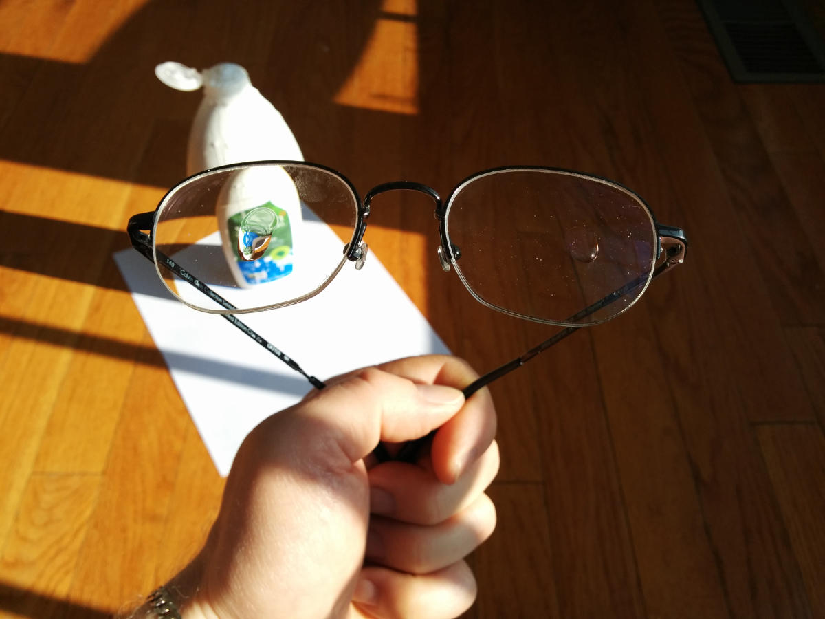 How to clean eye glasses